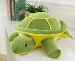 Tortue en peluche verte