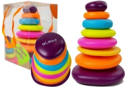 Pyramide colorée avec anneaux pour enfants