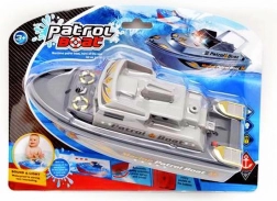 Bateau avec lumière et son
