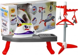 Set de repassage pour enfants à piles avec planche et portemanteau