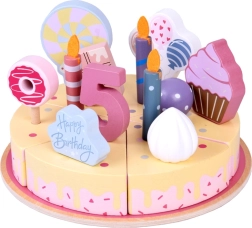 Gâteau d’anniversaire en bois à découper avec décorations