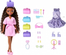 Barbie Dream Besties Brooklyn – poupée à coiffer avec accessoires de salon