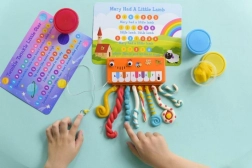 Piano pour enfants en pâte à modeler 4M
