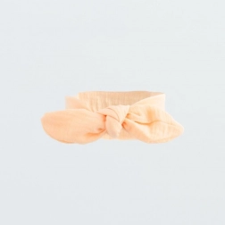 Serre-tête en mousseline pour bébé New Baby Leny Peach (9–12 mois)