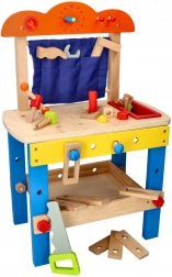 Atelier en bois pour petits bricoleurs avec outils