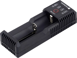 Chargeur universel EVERACTIVE UC-100C avec fonction powerbank pour Li‑ion et Ni‑MH