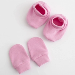 Ensemble bébé en coton – chaussons et moufles roses 0–6 mois NEW BABY