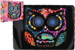 Perles colorées avec cordon