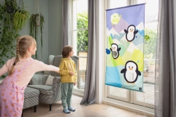 Nourris le pingouin – jeu de lancer en plein air pour enfants