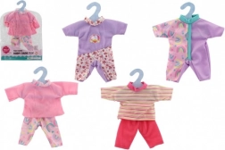 Robes et tenues pour poupées, mélange de styles