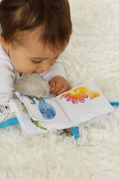 MyMoo mini livre en tissu – Voyage au temps préhistorique