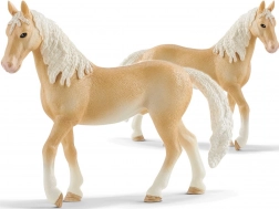 Schleich figurine étalon akhal-teke de la série Horse Club