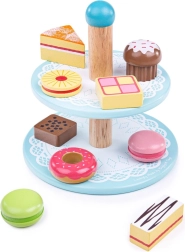 Support en bois avec gâteaux jouets