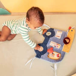 Panneau textile pour lit bébé - chien Jules