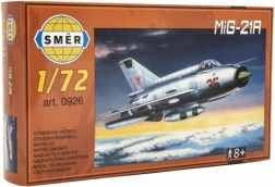Modèle réaliste d'avion MiG-21R à l'échelle 1:72