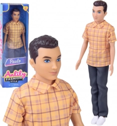 Poupée Anlily garçon brun Paulo en chemise à carreaux et pantalon sombre