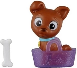 Barbie chien dans un panier