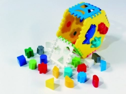 Boîte d’encastrement hexagonale Galaxis – jouet éducatif pour développer la motricité fine