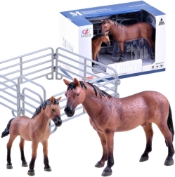 Ensemble de figurines de cheval et de poulain avec enclos – Marron – enclos avec portail