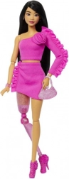 Barbie modèle de luxe en tenue rose