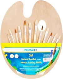 Palette de peintre en bois avec pinceaux