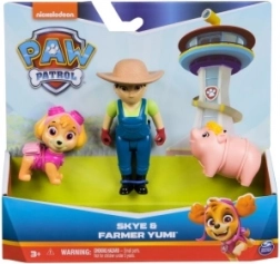 Set de figurines Pat' Patrouille Skye et la fermière Yumi avec un porcelet