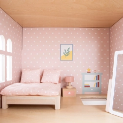 maison de poupée en bois avec mobilier