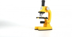 Microscope coloré pour enfants