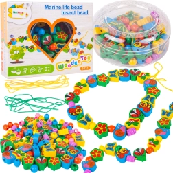 Perles en bois sur cordon coccinelle