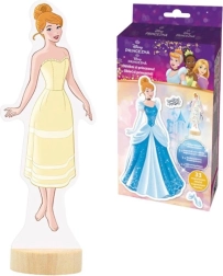 Habillage magnétique avec livre de coloriage DISNEY Princesses