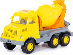 Camion-bétonnière Silák