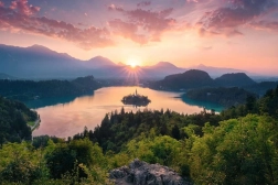 Puzzle Ravensburger Lac Bled Slovénie 3000 pièces