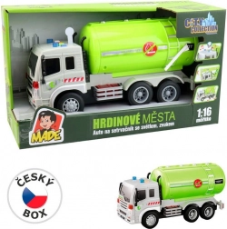 Camion-citerne à inertie avec lumière et son