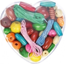 Lena perles en bois dans une boîte en forme de cœur