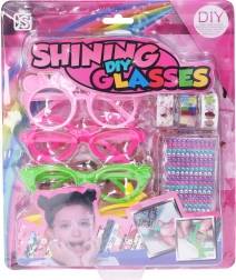 Set créatif de mode avec lunettes