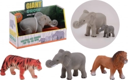 Petit animal sauvage grandissant