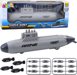 Sous-marin gris avec torpilles et mécanisme 28 cm