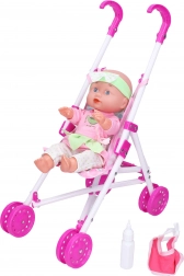 Bébé avec poussette et accessoires