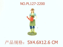 Figurine de fermière 12,6 cm