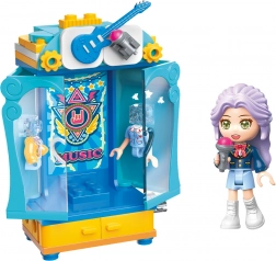 Qman UNA armoire-penderie de la chanteuse