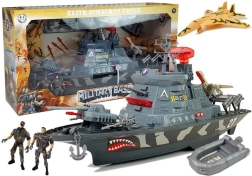 Navire militaire avec base, lumières et sons