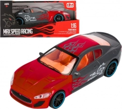 voiture de course avec fonction à rétrofriction