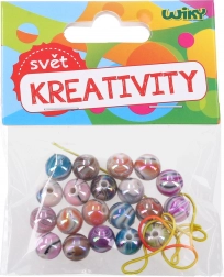 Perles colorées sur cordon