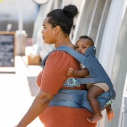 Porte-bébé avec siège de hanche 5 en 1 INFANTINO