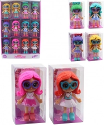 Poupée avec lunettes