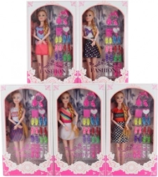 Poupée articulée avec accessoires