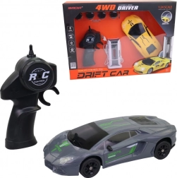 Voiture électrique télécommandée avec roues interchangeables et fonction de drift