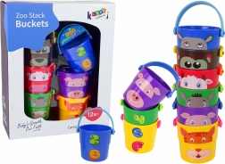 Seaux colorés avec animaux pyramide