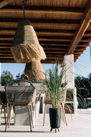 Adapté à l’intérieur comme à l’extérieur