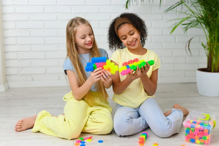 Assemblage facile et construction créative